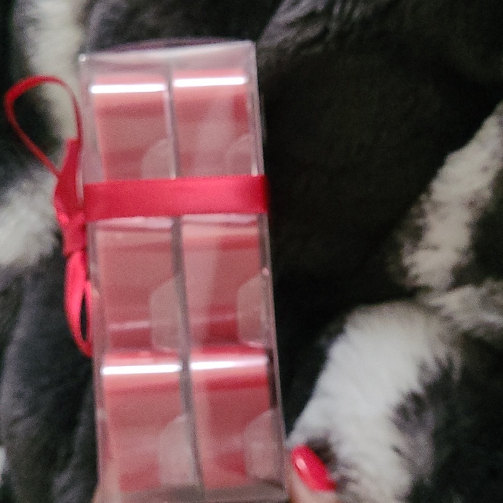 Heart-Shaped Pink and Red Tealight Candles Set - Picture 6 of 7